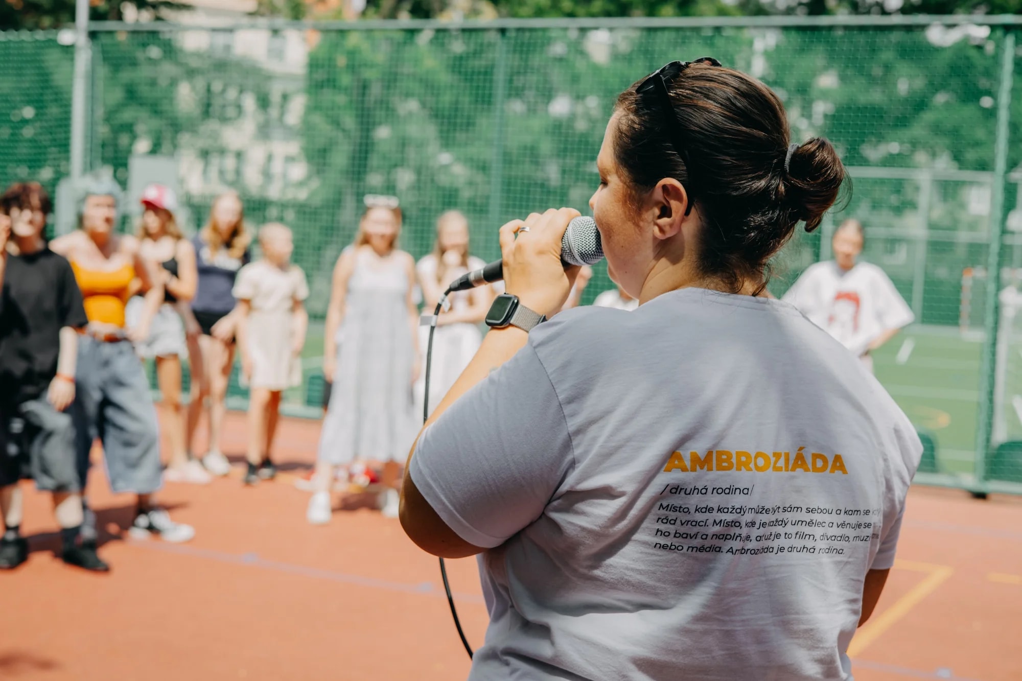 Tričko k přihlášce - Ambroziádní léto 2026.http://localhost:3000/_next/image?url=%2Fmedia%2Ffc9106493f3c1f006e954b30b76a5614%2Ftricko-z-prihlasek-5.webp&w=384&q=75